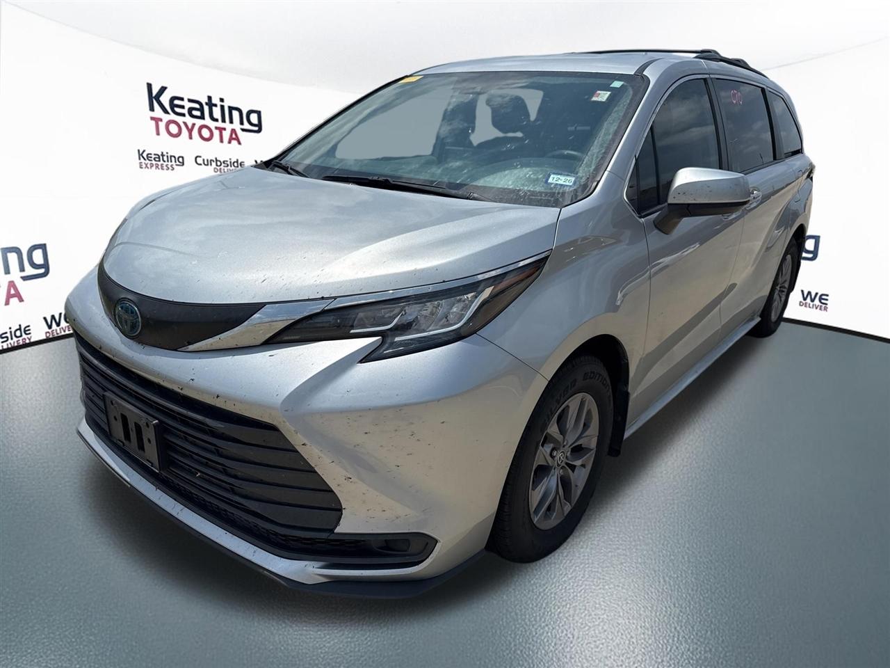 Toyota Sienna LE 8-Passenger 2023