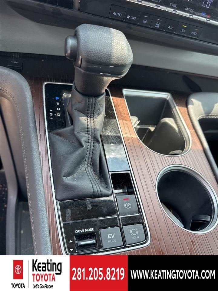 Toyota Sienna LE 8-Passenger 2023