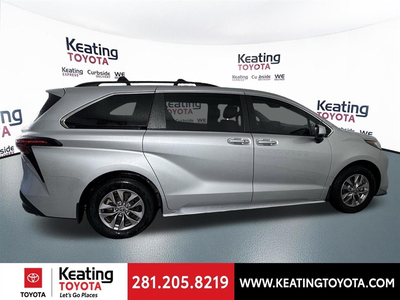 Toyota Sienna LE 8-Passenger 2023