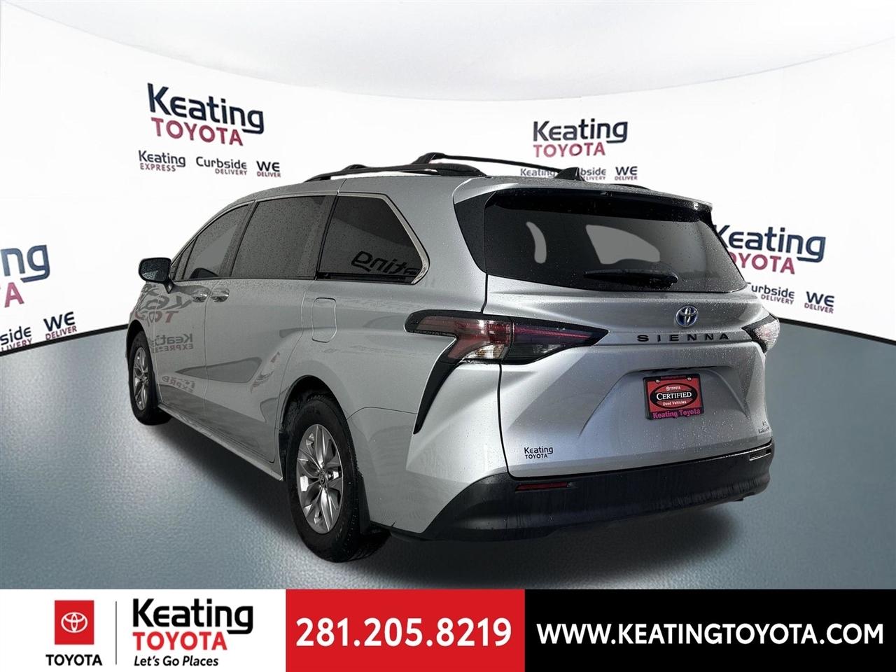 Toyota Sienna LE 8-Passenger 2023