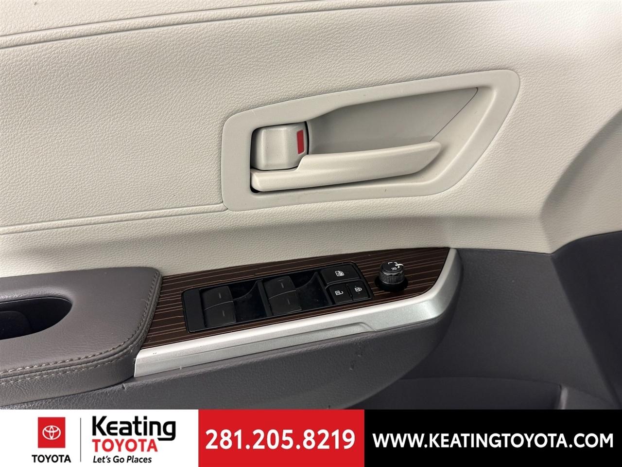 Toyota Sienna LE 8-Passenger 2023
