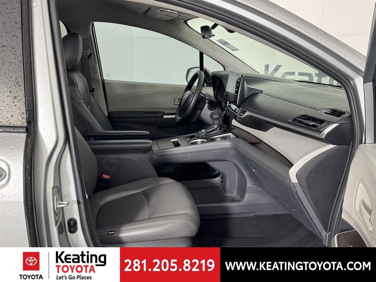 Toyota Sienna LE 8-Passenger 2023