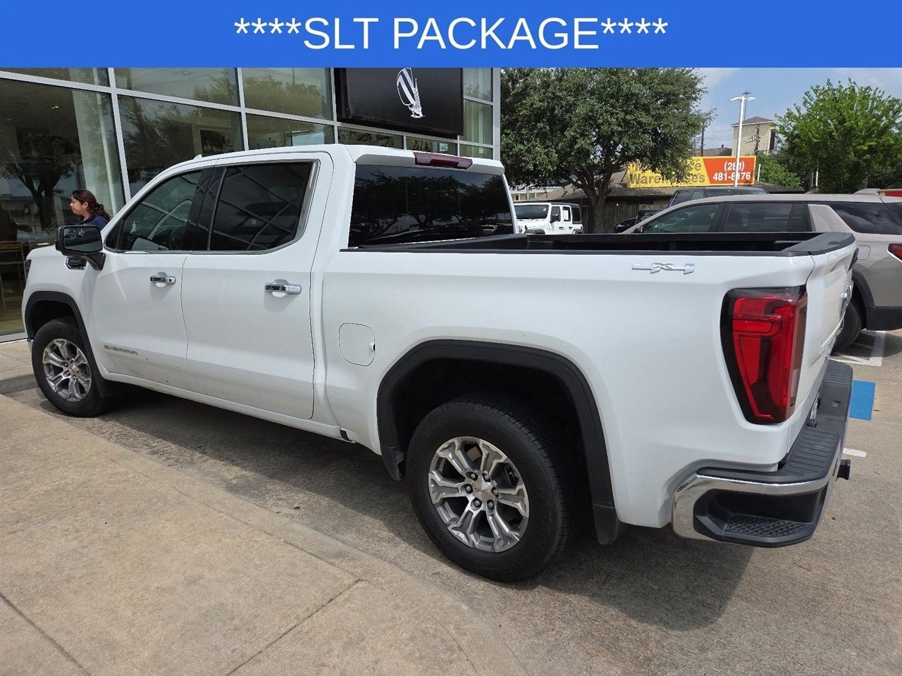 GMC Sierra 1500 SLT Crew Cab 4WD 2025