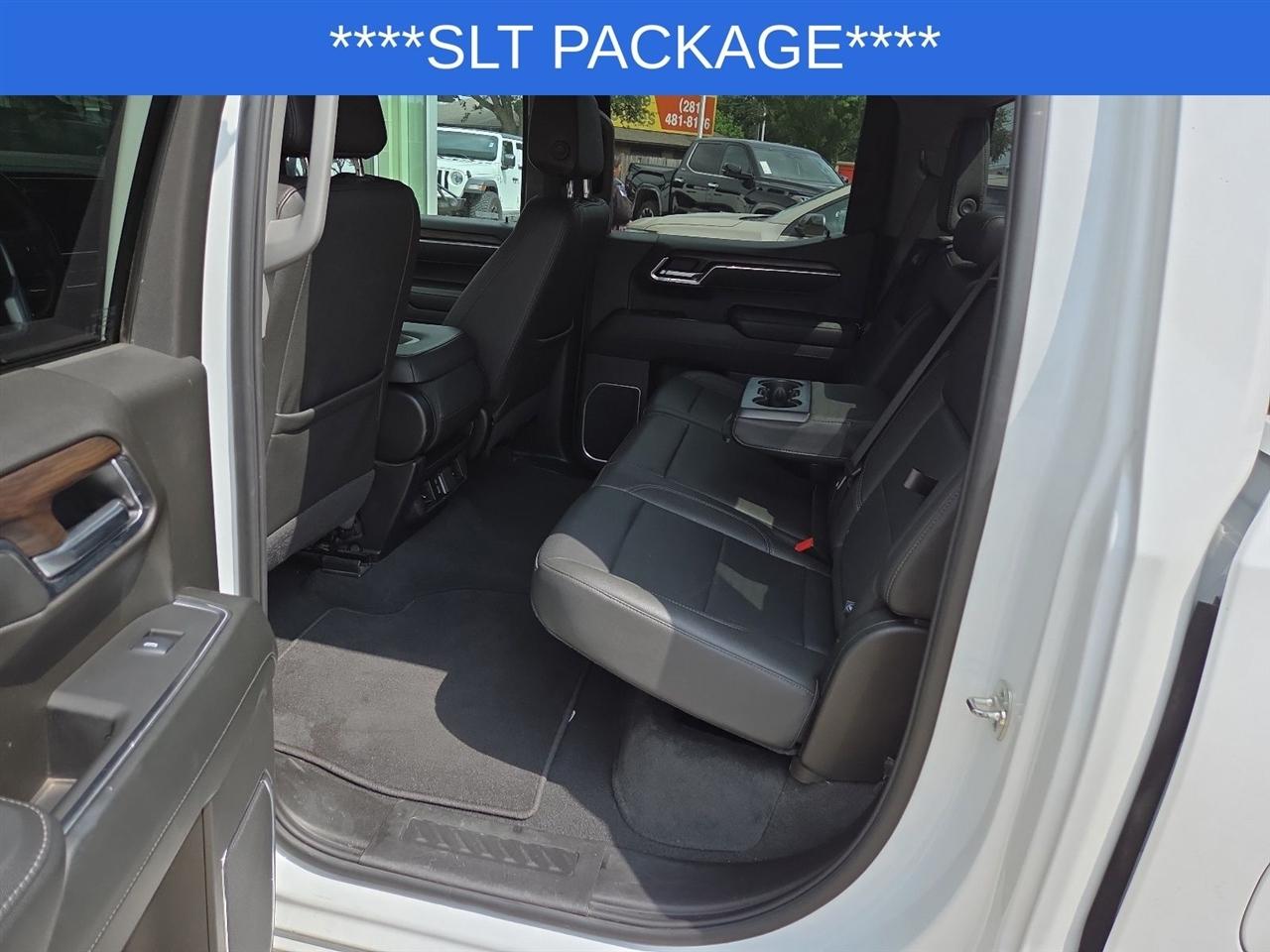 GMC Sierra 1500 SLT Crew Cab 4WD 2025