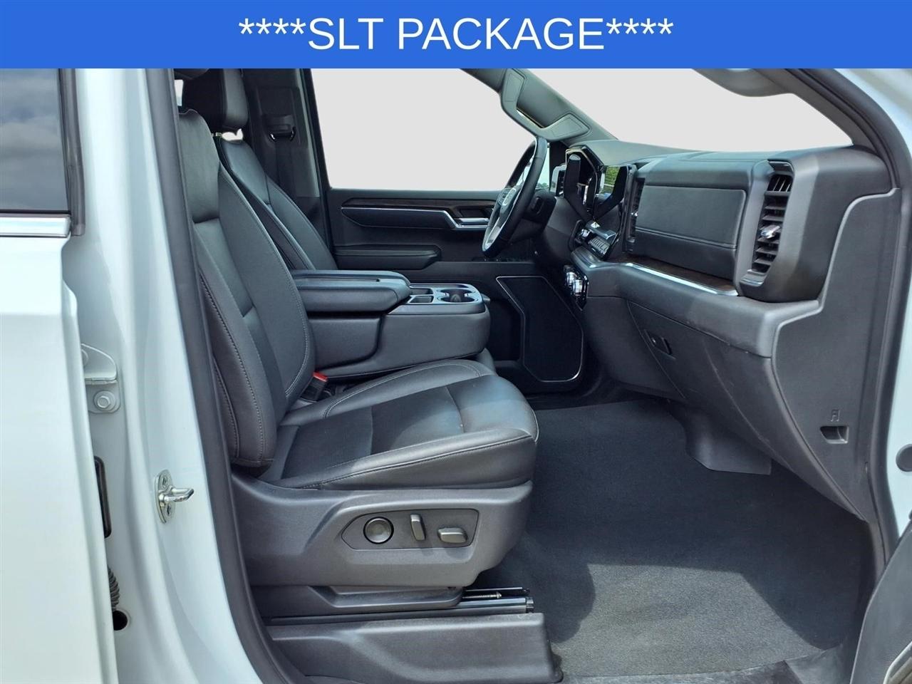 GMC Sierra 1500 SLT Crew Cab 4WD 2025