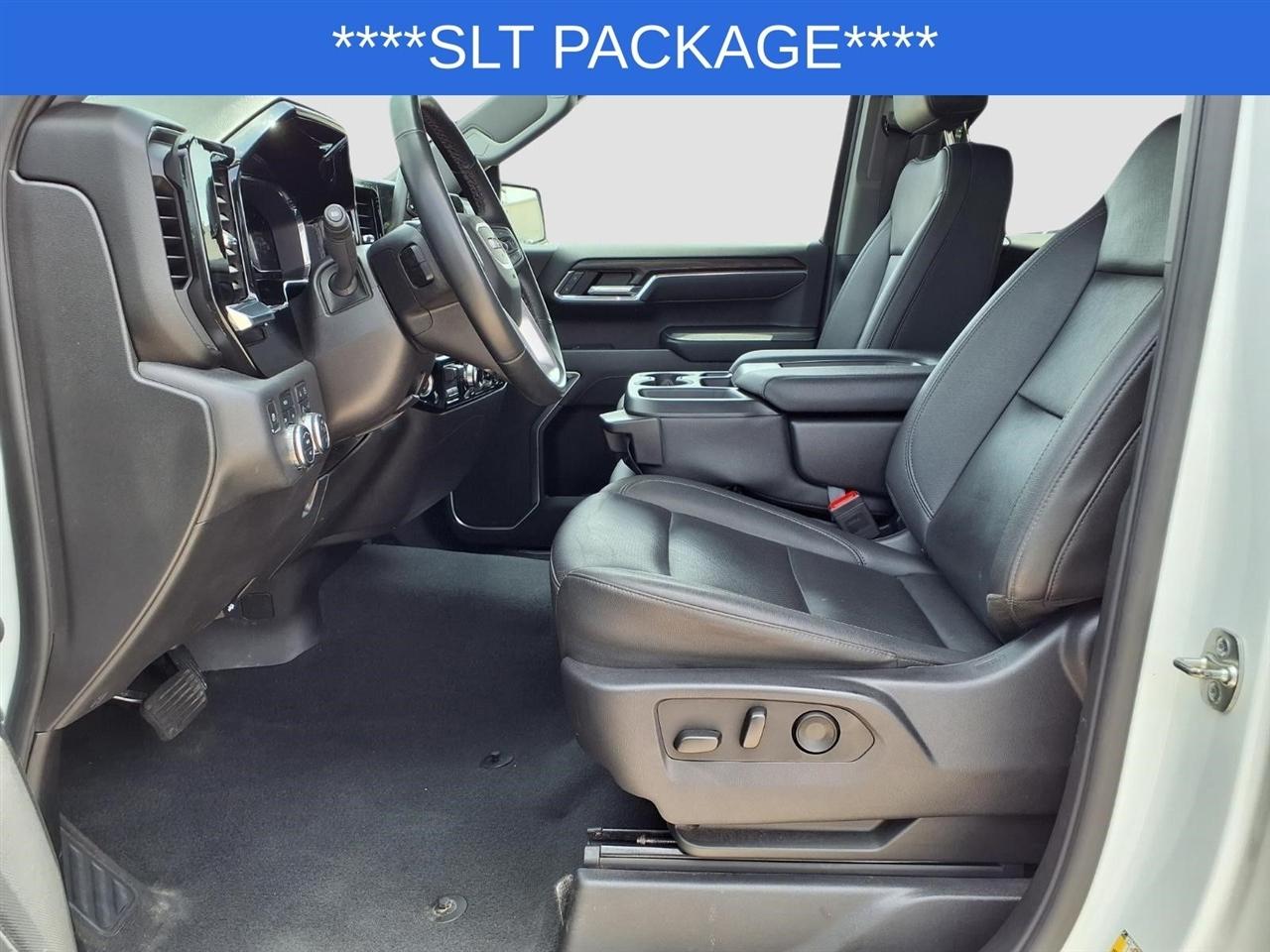 GMC Sierra 1500 SLT Crew Cab 4WD 2025