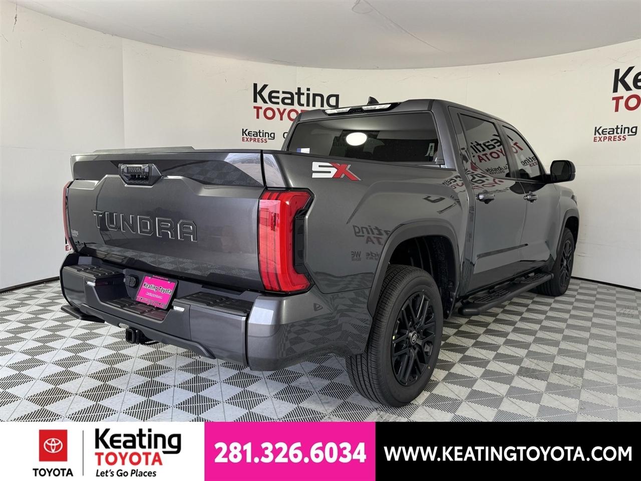 Toyota Tundra SR5 CrewMax 4WD 2026
