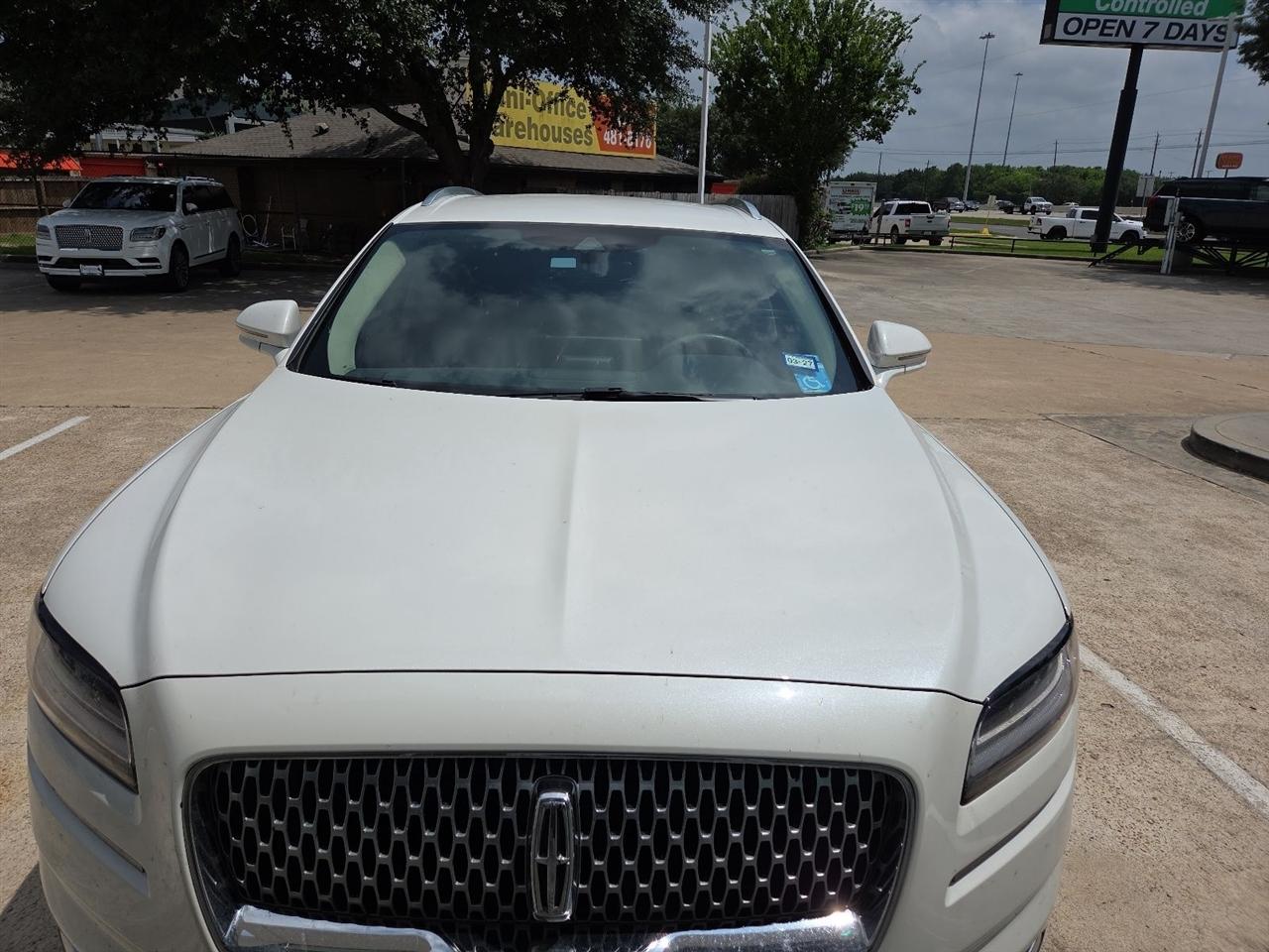 Lincoln Nautilus Base 2023