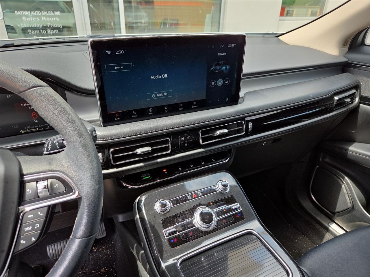 Lincoln Nautilus Base 2023