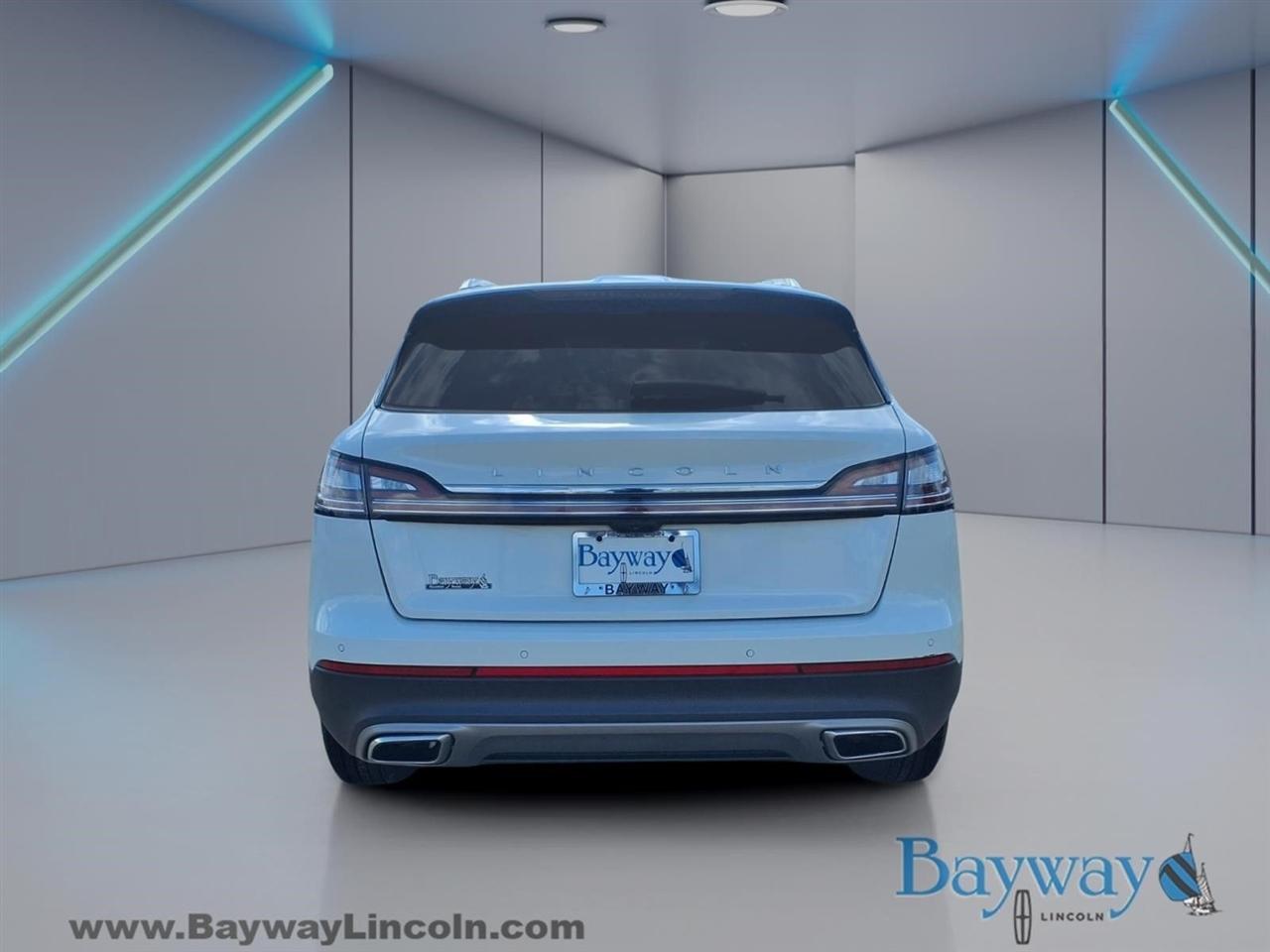 Lincoln Nautilus Base 2023