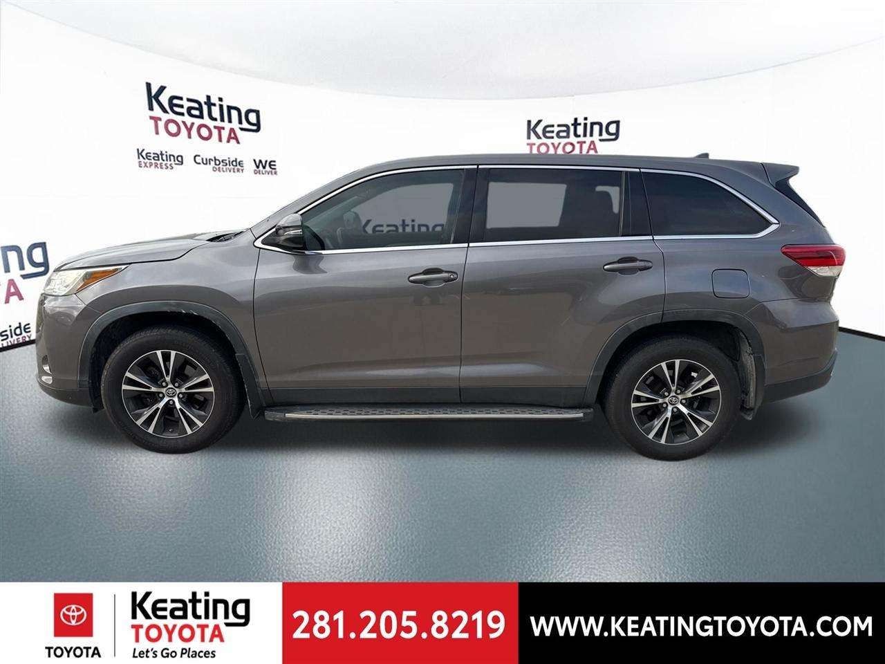 Toyota Highlander LE Plus FWD V6 2019