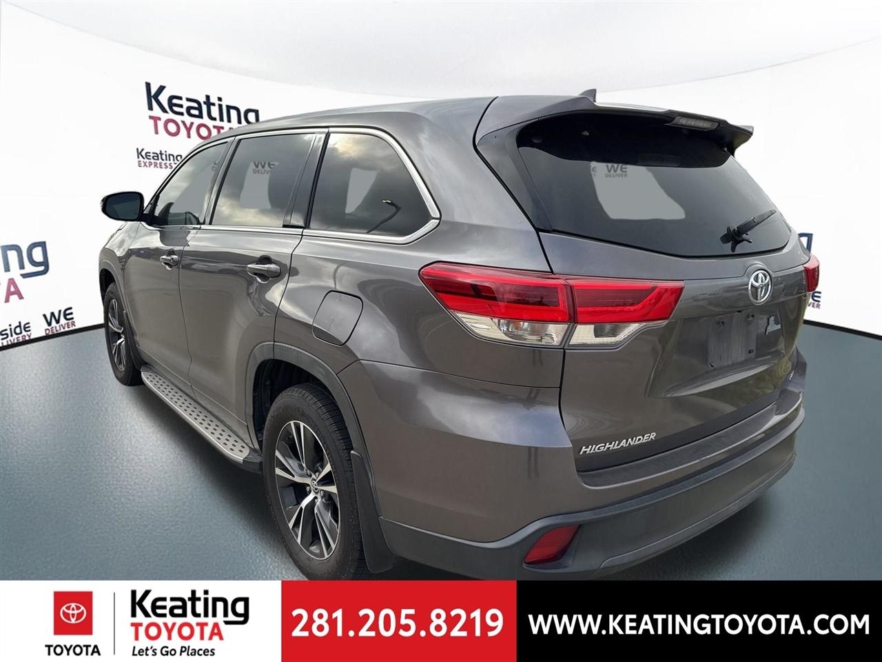 Toyota Highlander LE Plus FWD V6 2019