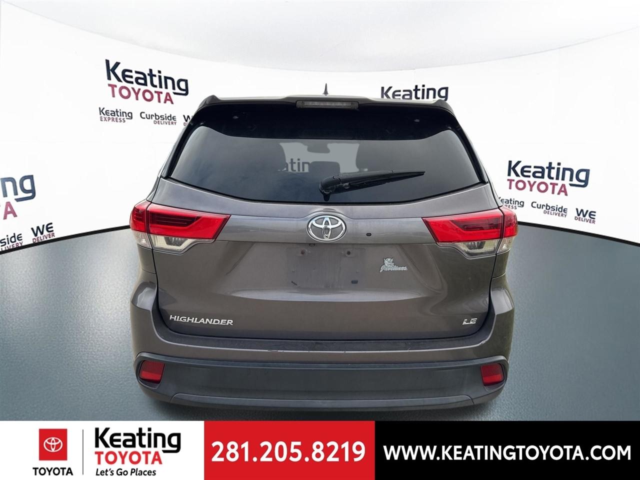 Toyota Highlander LE Plus FWD V6 2019
