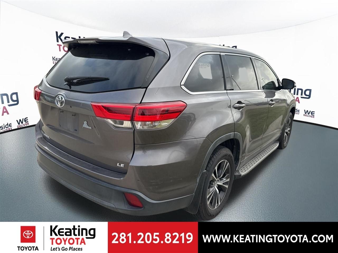 Toyota Highlander LE Plus FWD V6 2019