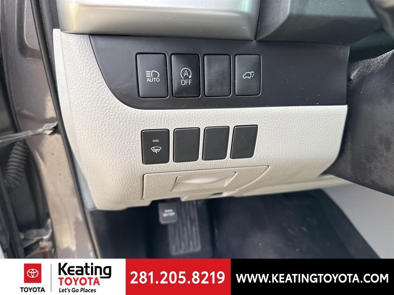 Toyota Highlander LE Plus FWD V6 2019