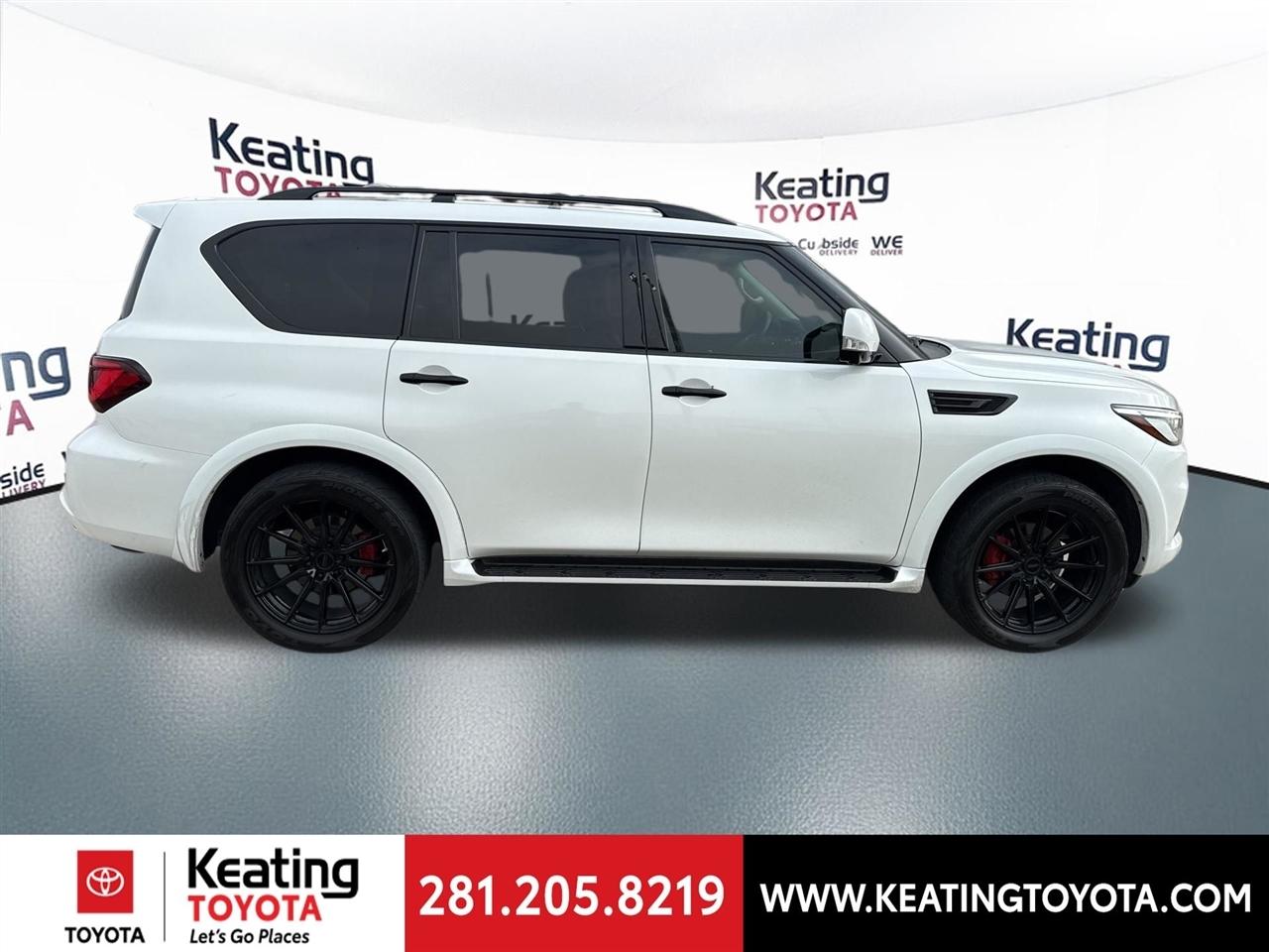Infiniti QX80 LUXE 2022