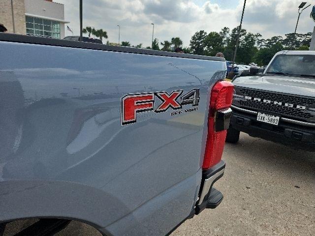 Ford F-250 SD Lariat Crew Cab 4WD 2025