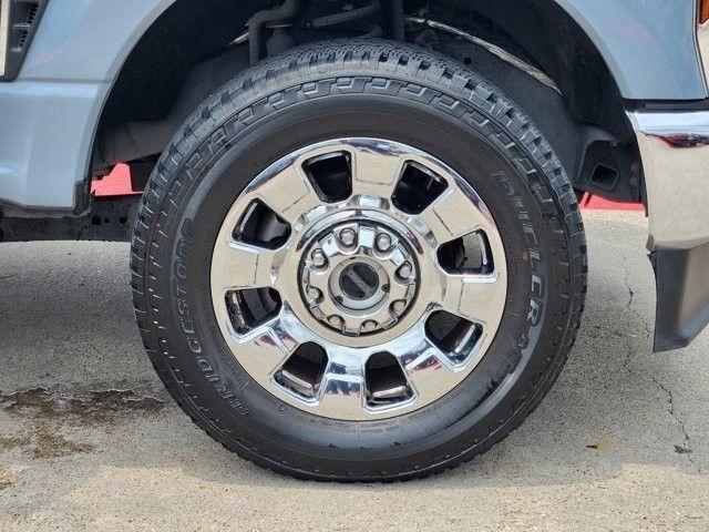 Ford F-250 SD Lariat Crew Cab 4WD 2025