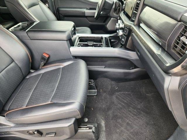 Ford F-250 SD Lariat Crew Cab 4WD 2025
