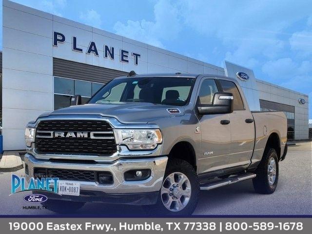 RAM 2500 Tradesman Crew Cab SWB 4WD 2024