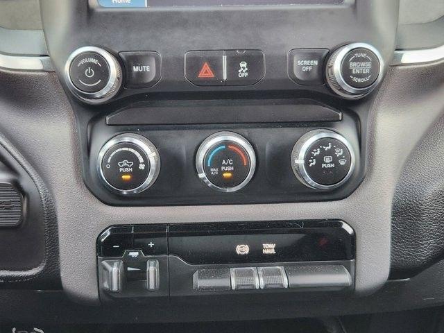 RAM 2500 Tradesman Crew Cab SWB 4WD 2024