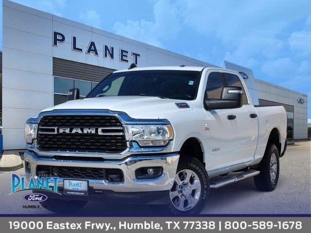 RAM 2500 Tradesman Crew Cab SWB 4WD 2024