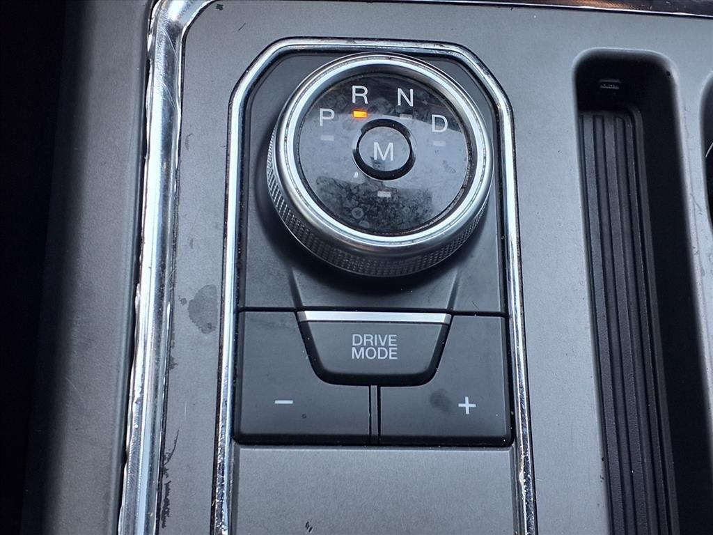 Ford Expedition XLT 2021