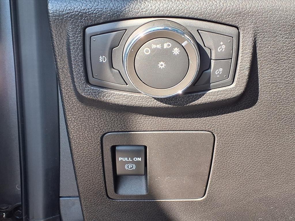 Ford Expedition XLT 2021