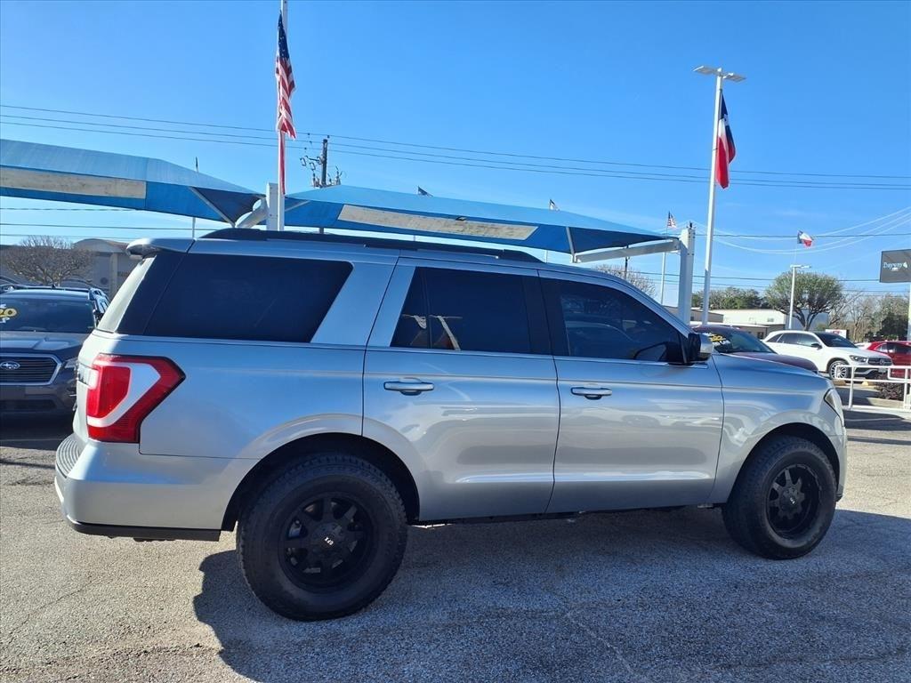 Ford Expedition XLT 2021