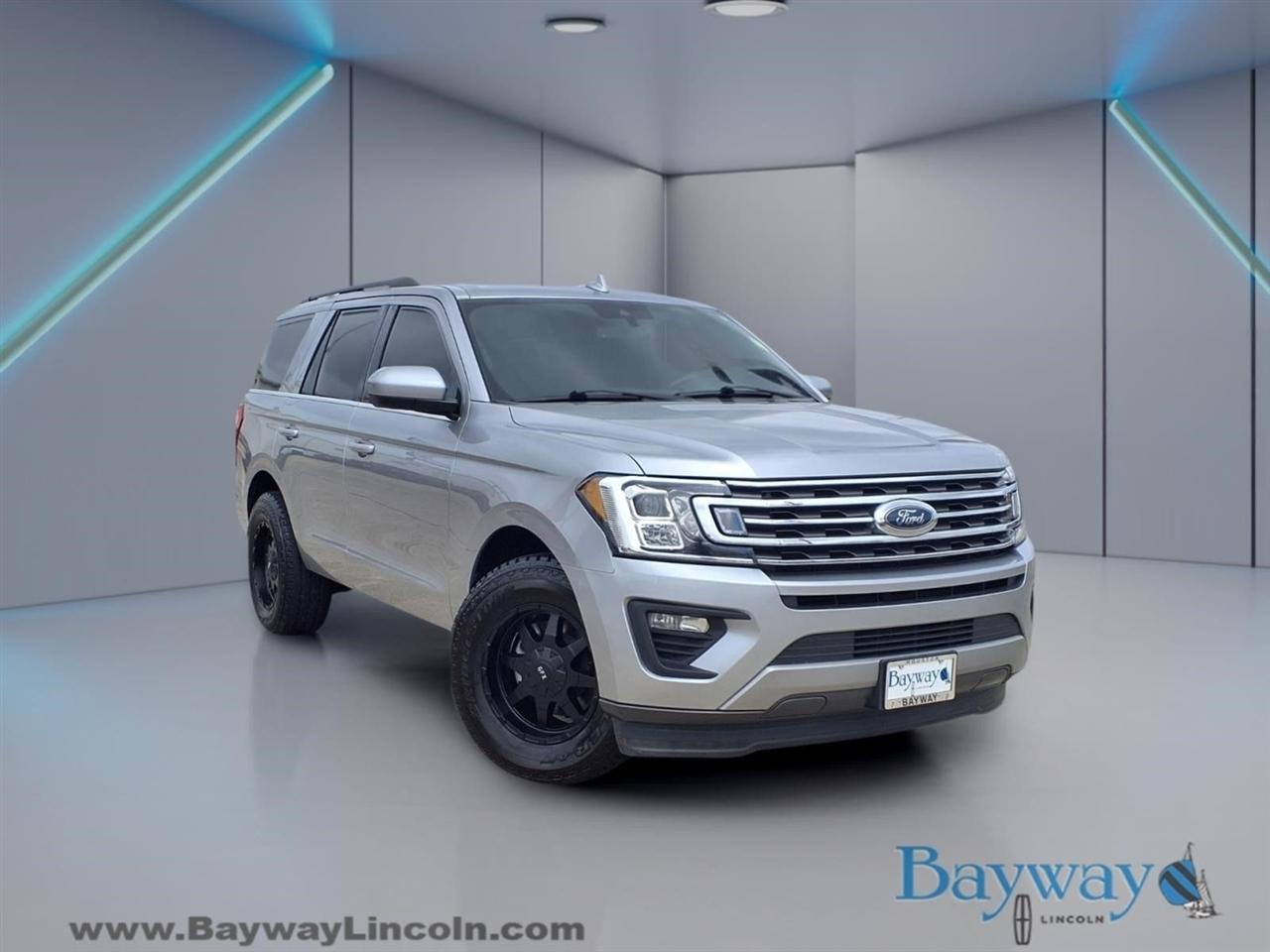Ford Expedition XLT 2021