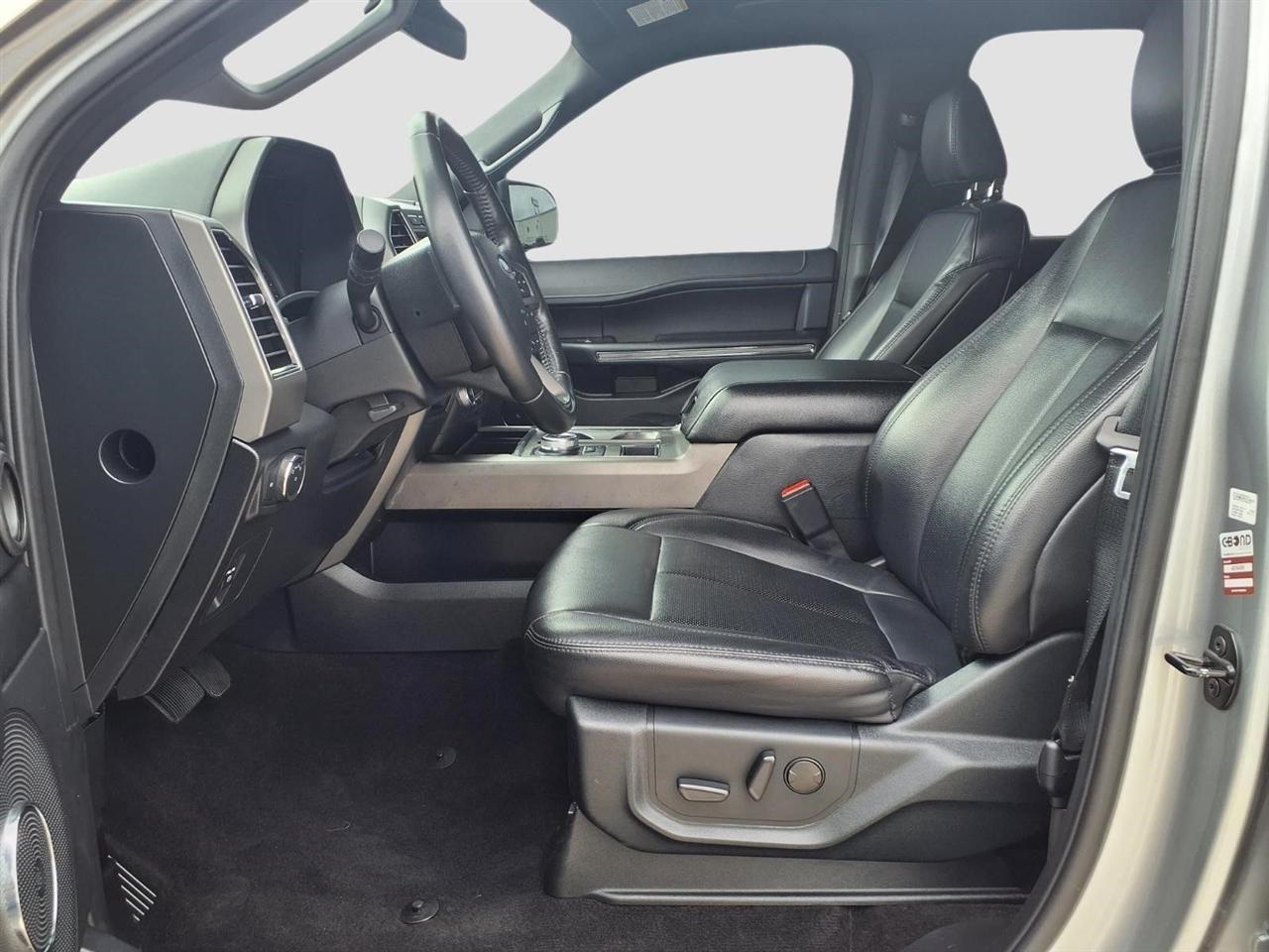 Ford Expedition XLT 2021