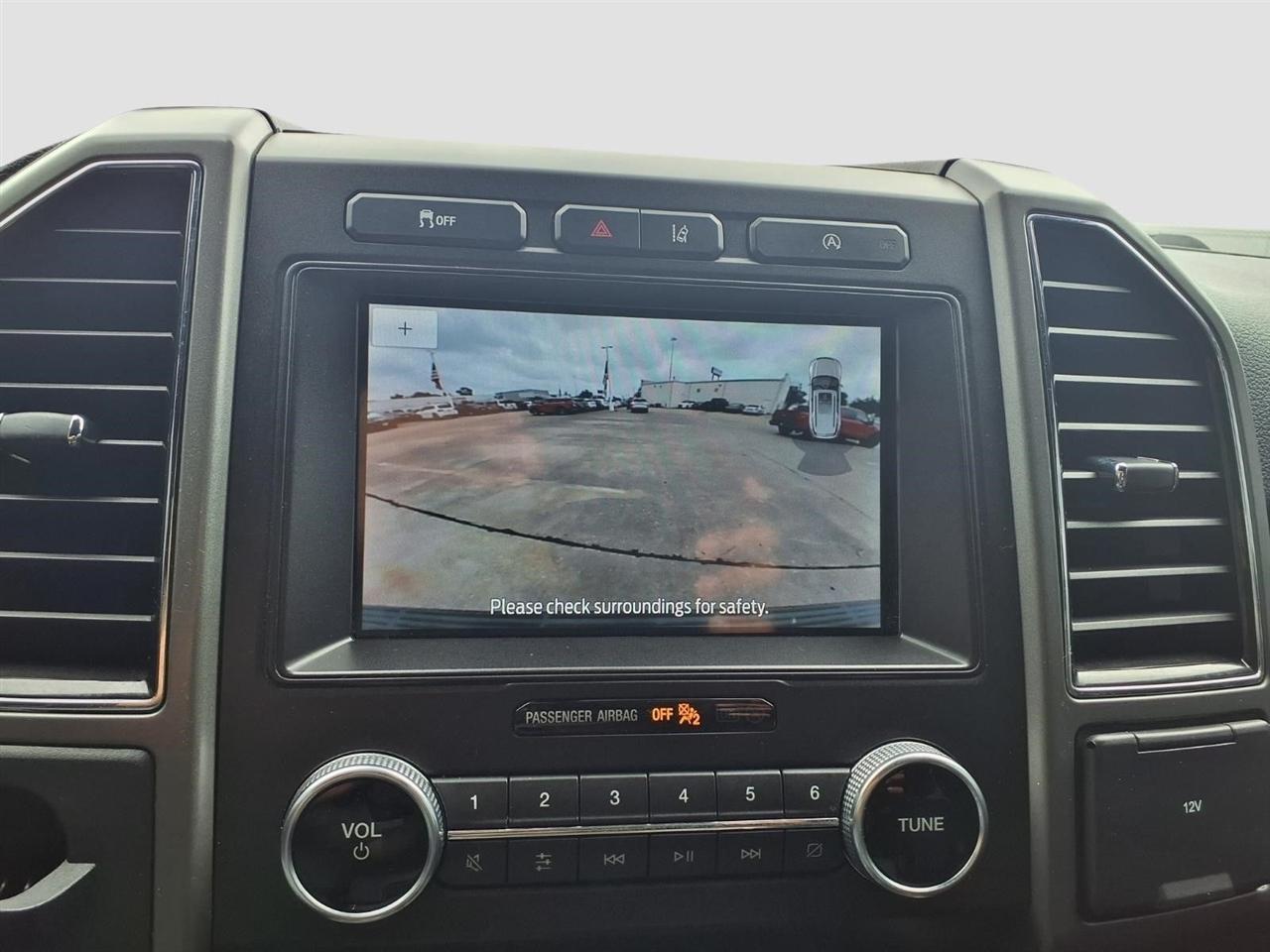 Ford Expedition XLT 2021