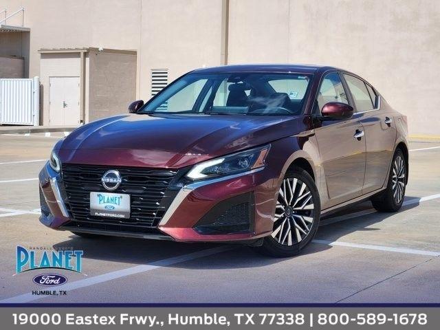 Nissan Altima 2.5 SV 2024