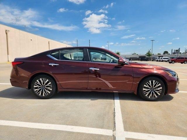 Nissan Altima 2.5 SV 2024