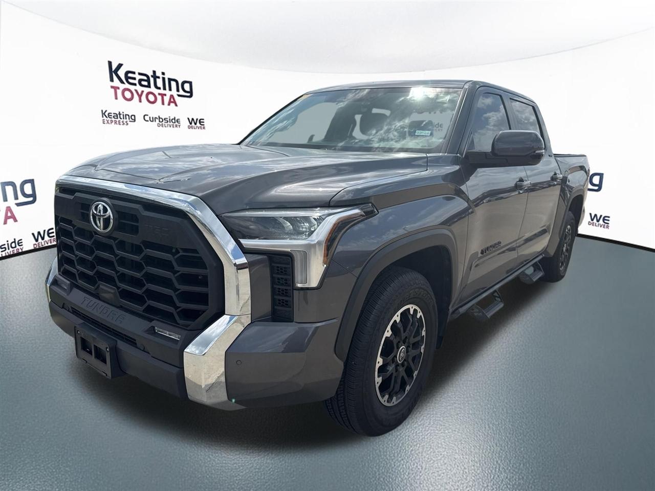 Toyota Tundra SR5 CrewMax 2WD 2024