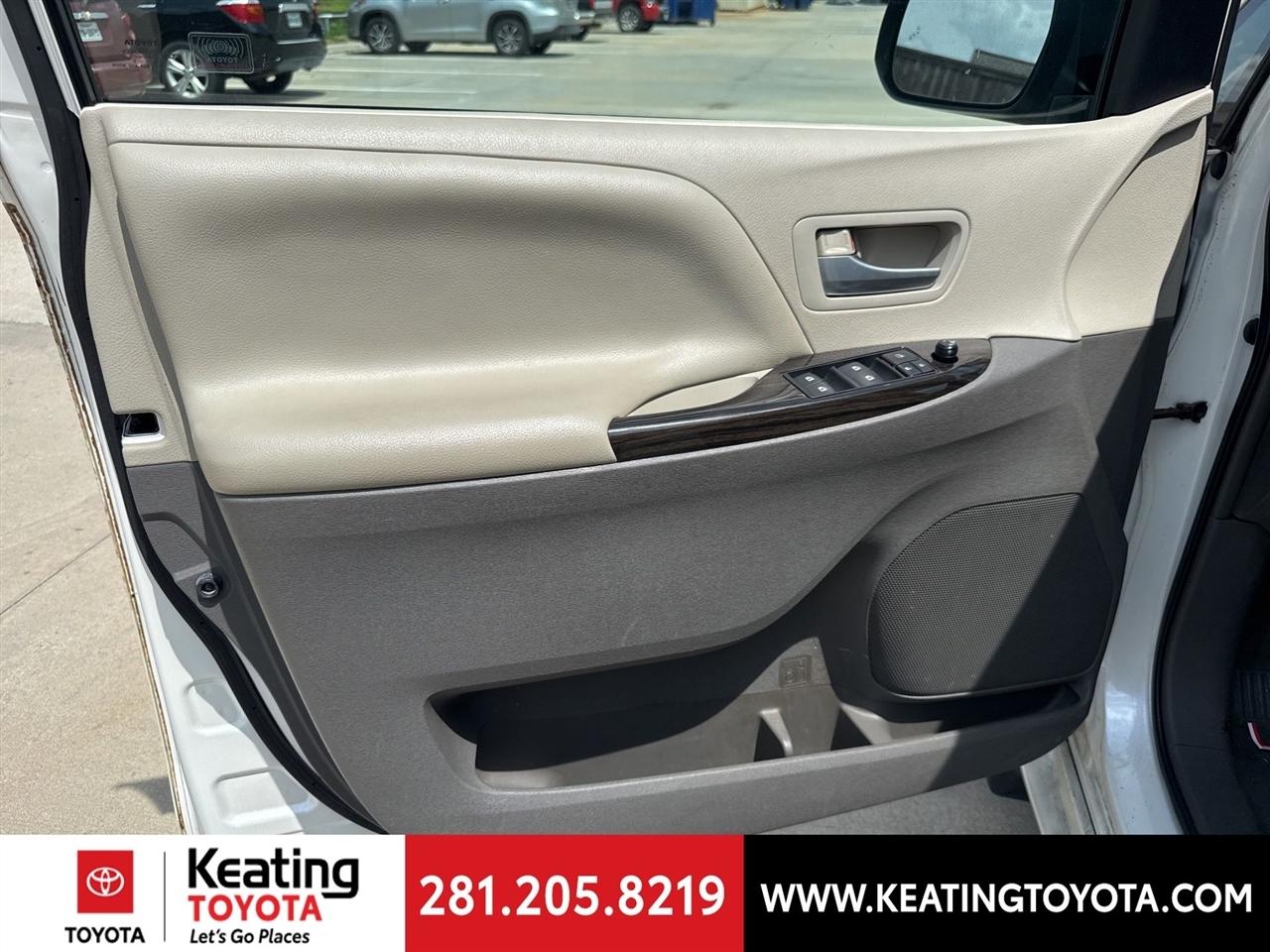 Toyota Sienna Limited FWD 7-Passsenger V6 2015