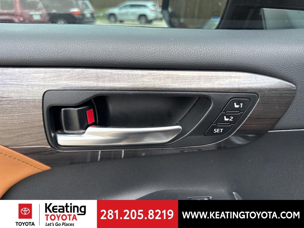 Toyota Highlander Hybrid Platinum AWD 2025