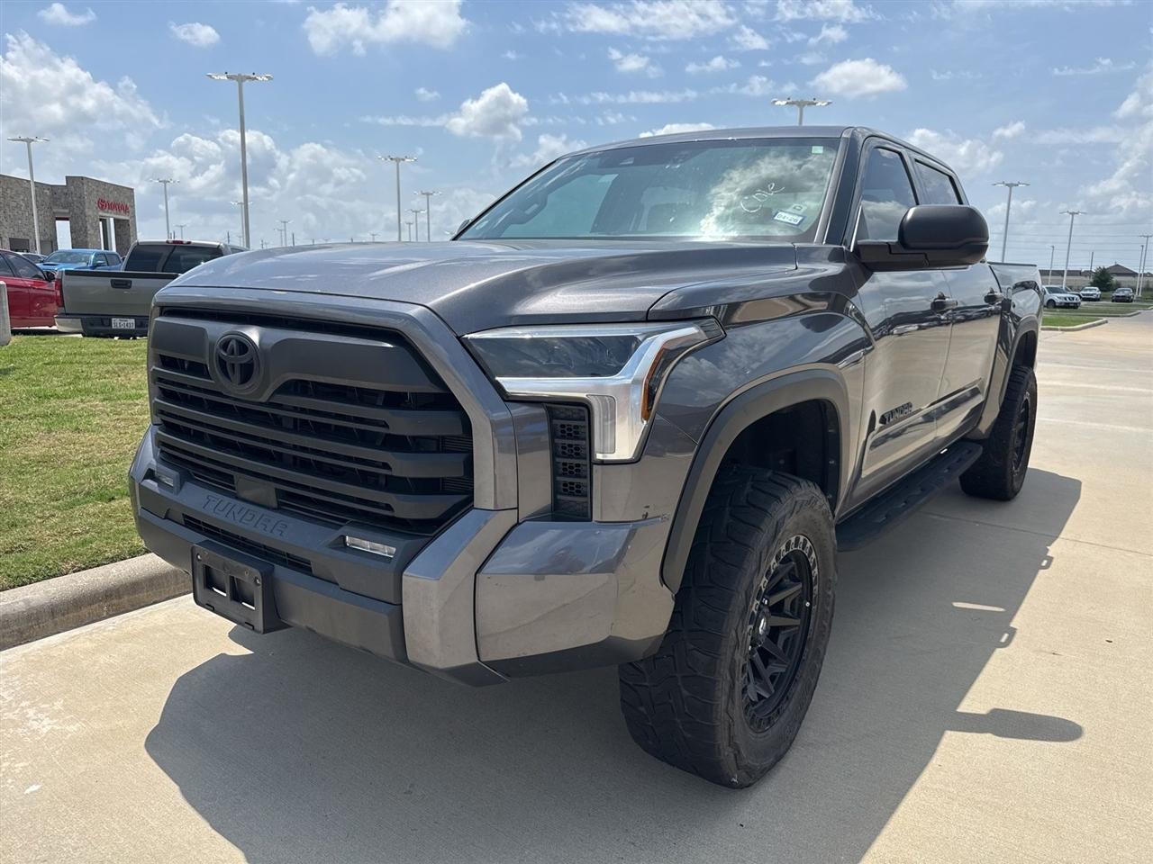 Toyota Tundra SR5 CrewMax 4WD 2023