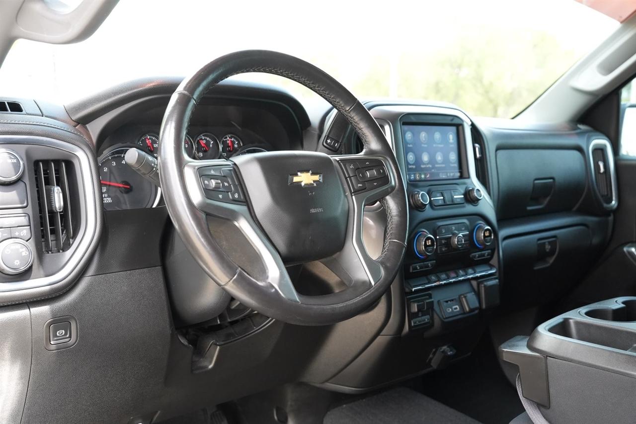 Chevrolet Silverado 1500 LT Crew Cab 2WD 2021