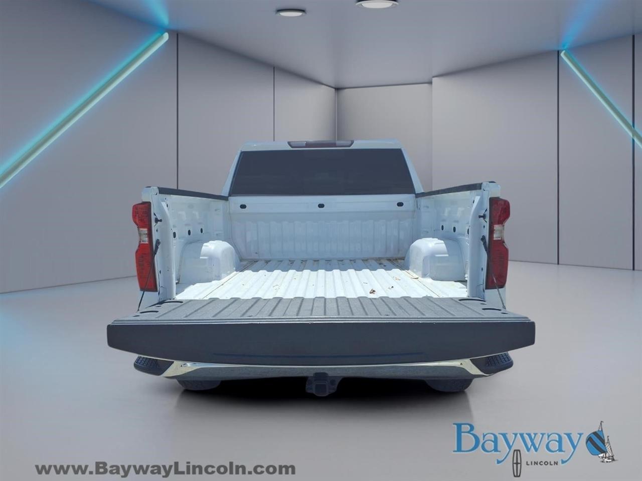 Chevrolet Silverado 1500 LT Crew Cab 2WD 2021
