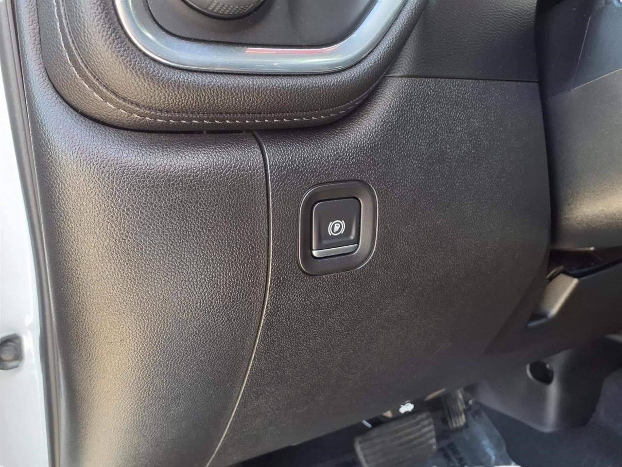 Chevrolet Silverado 1500 LT Crew Cab 2WD 2021