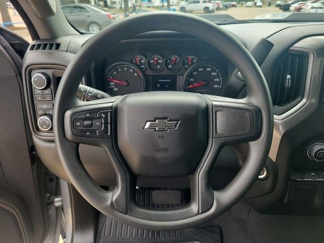 Chevrolet Silverado 1500 Trail Boss Custom Crew Cab 4WD 2024