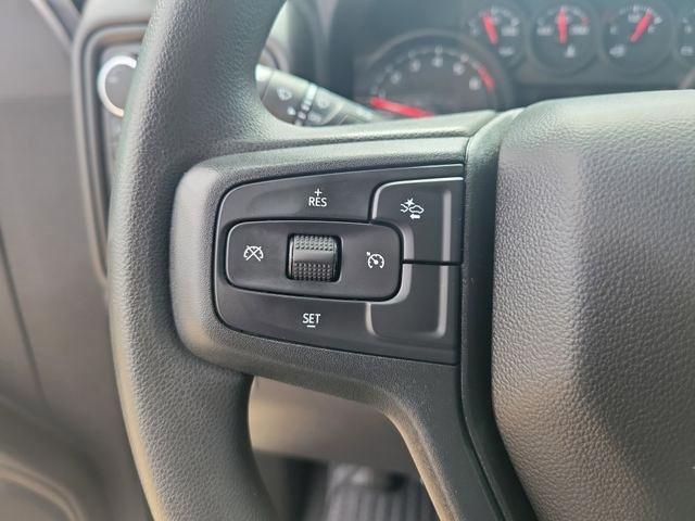 Chevrolet Silverado 1500 Trail Boss Custom Crew Cab 4WD 2024