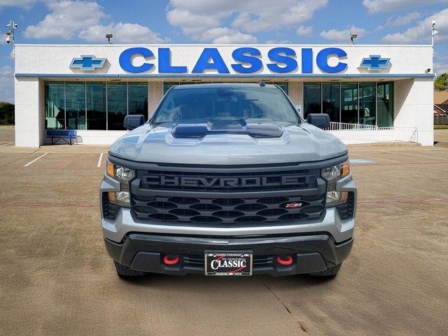 Chevrolet Silverado 1500 Trail Boss Custom Crew Cab 4WD 2024