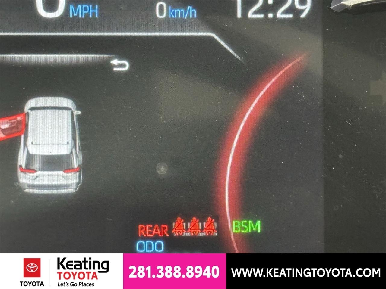 Toyota RAV4 XLE Premium 2024