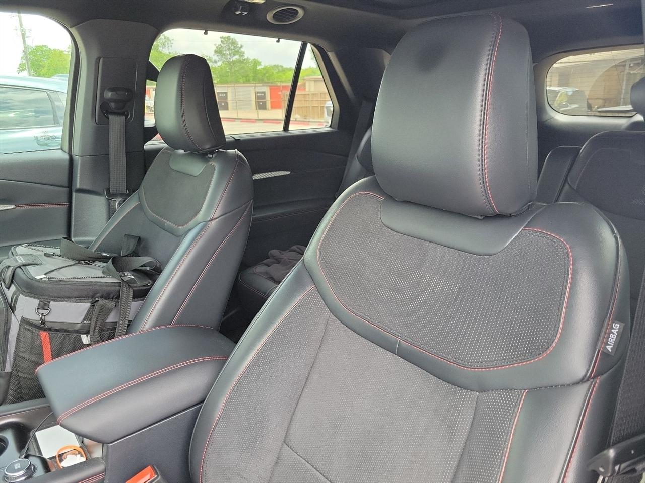 Ford Explorer ST AWD 2025