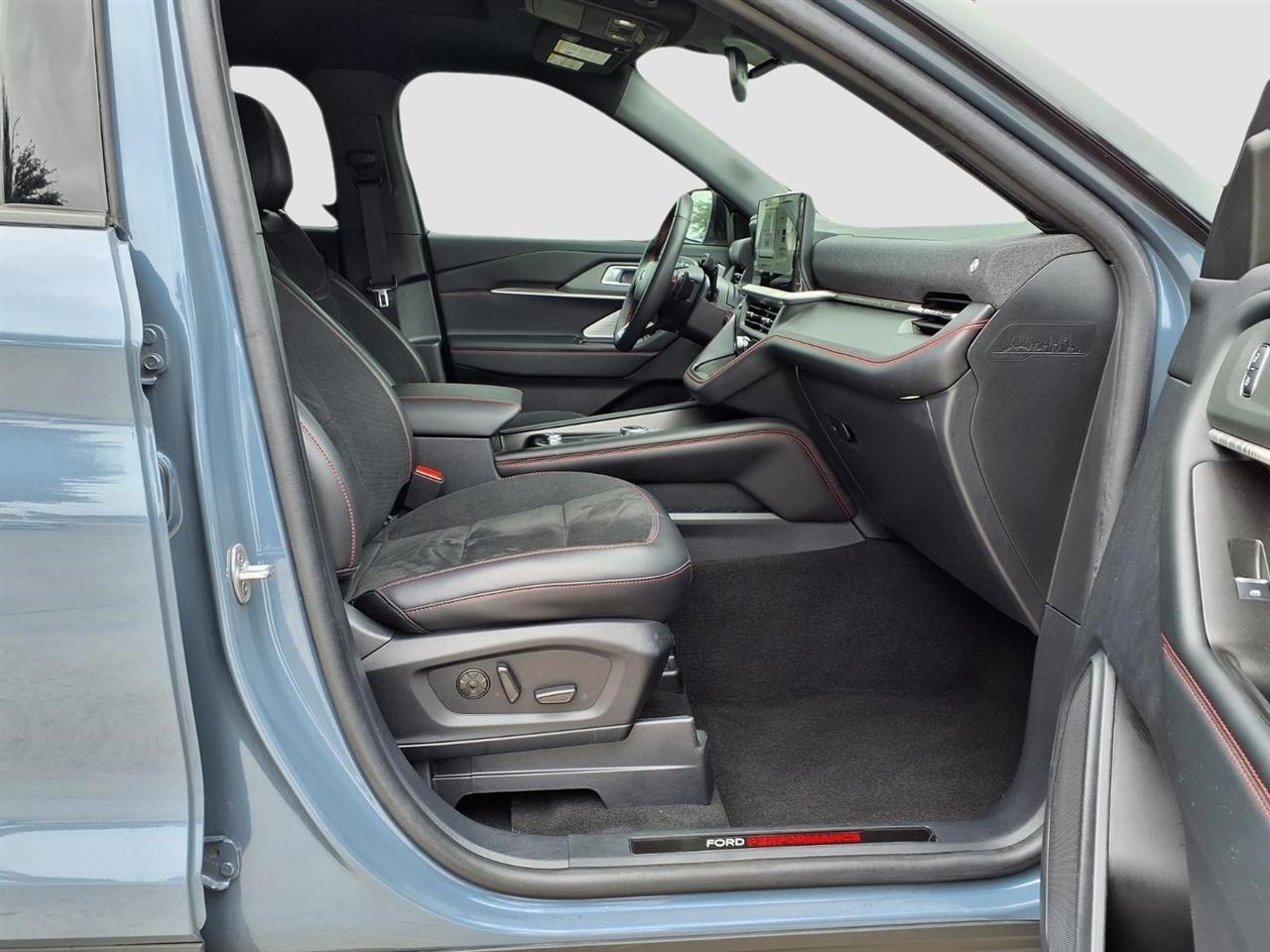 Ford Explorer ST AWD 2025