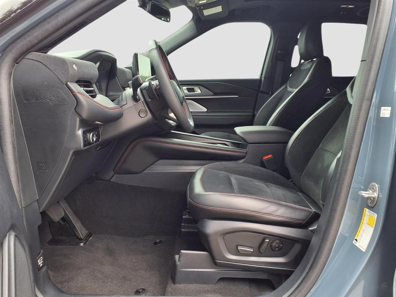 Ford Explorer ST AWD 2025