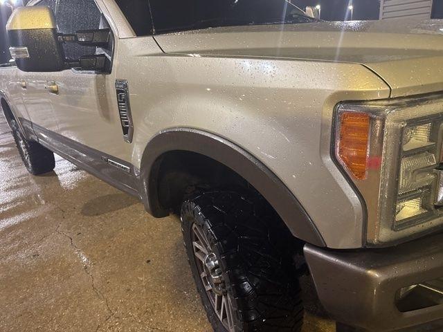 Ford F-250 SD King Ranch Crew Cab 4WD 2018