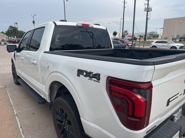 Ford F-150 Lariat SuperCrew 4WD 2024